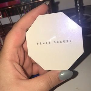 FENTY BEAUTY highlighter duo.